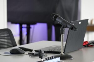 フルリモートで実現する二拠点生活の魅力と地方の利点は？
