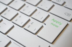 フルリモートで地方に最適な仕事の探し方は？