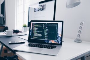 不動産テックを活用したフルリモートでの年収目安は地方でどのくらい？