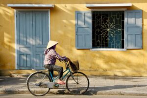フルリモートで地方転職を考えるなら、地方でも稼げる仕事はどれ？